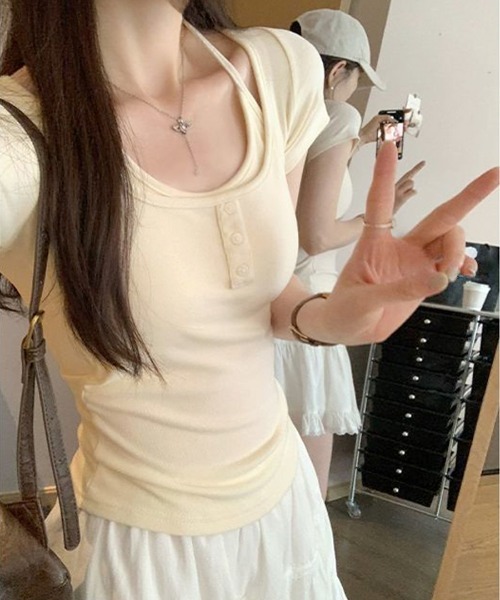 REMUR(レミュール)の「キャミレイヤード風ヘンリーネックTシャツ(Tシャツ/カットソー・レディース・ピンク/グレー/クリーム・FREE)」の2枚目の写真