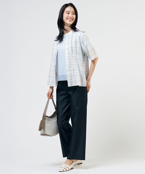 J.PRESS Ladies(J.プレス レディス)の「【一枚で着映え】キュプラチェック バンドカラー ブラウス(シャツ/ブラウス・レディース・ホワイト系3/ネイビー系3/ブラウン系3・XS)」の7枚目の写真