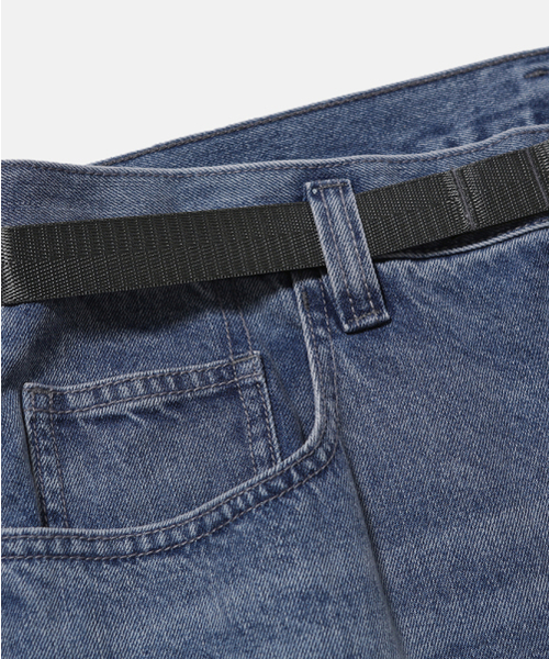 MOIF（モイフ）の「[SS26] WIDE 6P BELTED DENIM PANTS / WASHED INDIGO（デニムパンツ・メンズ・その他・1(S)/2(M)/3(L)）」の5枚目の写真