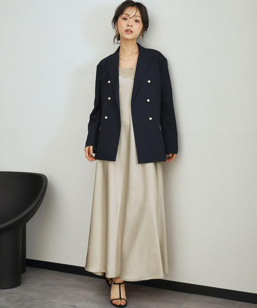 LOWO(ロワ)の「レーストリムサテンキャミソールフレアロングワンピース(ワンピース・レディース・ブルーグレー/ブラック/シャンパン・FREE)」の6枚目の写真