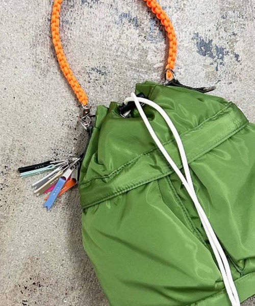 BACKYARD FAMILY(バックヤードファミリー)の「cheek チーク kinchaku code 2WAY tote(トートバッグ・レディース・カーキ/ブラック/グレー/パープル/イエロー/オレンジ/ベージュ/グリーン/ピンク/ホワイト・FREE)」の5枚目の写真