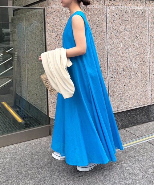 Jena espace merveilleux(ジェナ エスパスメルヴェイユ)の「コットンボイルノースリワンピース(ワンピース・レディース・アイボリー/ブラック・FREE)」の15枚目の写真