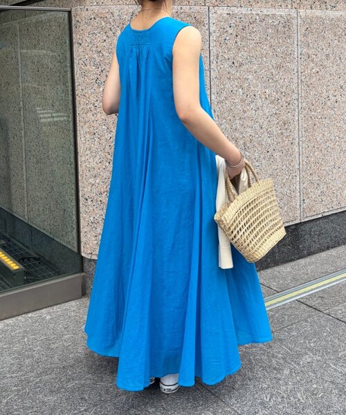 Jena espace merveilleux(ジェナ エスパスメルヴェイユ)の「コットンボイルノースリワンピース(ワンピース・レディース・アイボリー/ブラック・FREE)」の17枚目の写真