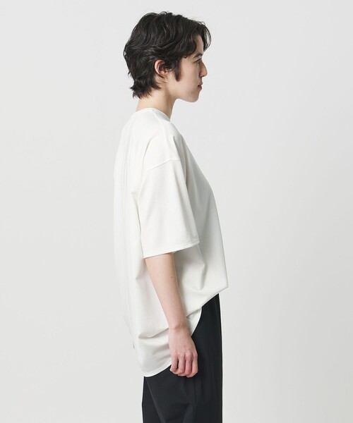 MARW UNITED ARROWS(マルゥ ユナイテッドアローズ)の「<MARW UNITED ARROWS>ポンチ オーバー Tシャツ 接触冷感(Tシャツ/カットソー・レディース・ホワイト/ブラック・FREE)」の5枚目の写真