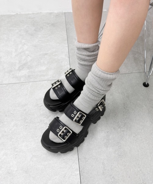 WEGO（ウィゴー）の「WEGO/【26春夏新作】厚底ハトメベルトスポサン（サンダル・レディース・ブラック・LARGE/MEDIUM/SMALL）」の3枚目の写真
