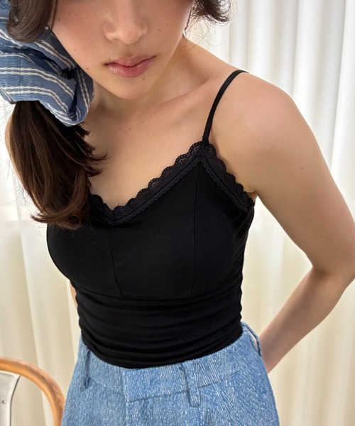 FUULLY STUDIO(フーリィーステューディオ)の「レーストリムカップ付きキャミソール(キャミソール・レディース・グレー/ホワイト/ブラック・FREE)」の3枚目の写真