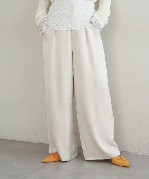 SHENERY(シーナリー)の「サテンワイドパンツ(その他パンツ・レディース・アイボリー/モカ・38/36/34)」の10枚目の写真