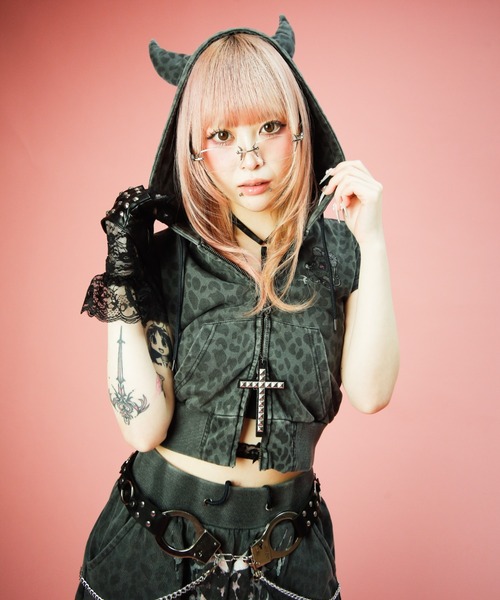 GALFY（ガルフィー）の「CANDYGALFY/キャンディーガルフィー/病みギャルデビルパーカー/162067（パーカー・レディース・スミクロ/レオパード/オフホワイト・FREE）」の18枚目の写真