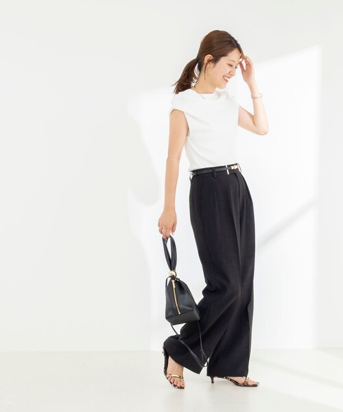 NOLLEY’S(ノーリーズ)の「《セットアップ対応》【BECシリーズ】ウォッシャブルリネンライク2タックパンツ(その他パンツ・レディース・ブラック/ベージュ・38/36)」の6枚目の写真