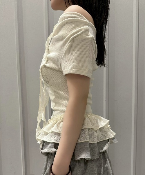 Never mind the XU / Chikashitsu+（ネバーマインド ザ エックスユー / チカシツプラス）の「【nmtc+】Drape Neck Frill Tee Scarf Set / 【エヌエムティーシープラス】ドレープネックフリルスカーフセットTシャツ（Tシャツ/カットソー・レディース・ホワイト/グレー/チャコール・ONE SIZE）」の16枚目の写真