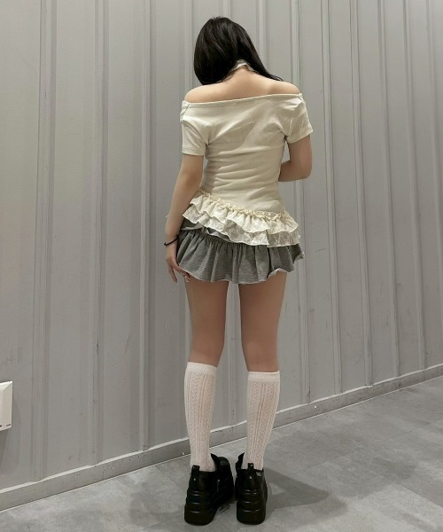 Never mind the XU / Chikashitsu+（ネバーマインド ザ エックスユー / チカシツプラス）の「【nmtc+】Drape Neck Frill Tee Scarf Set / 【エヌエムティーシープラス】ドレープネックフリルスカーフセットTシャツ（Tシャツ/カットソー・レディース・ホワイト/グレー/チャコール・ONE SIZE）」の8枚目の写真