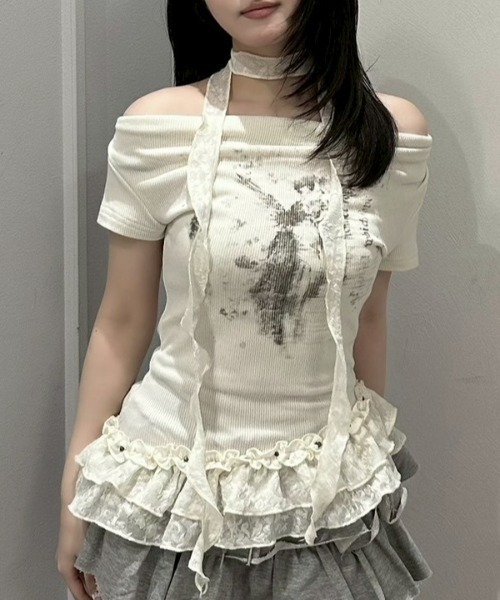 Never mind the XU / Chikashitsu+（ネバーマインド ザ エックスユー / チカシツプラス）の「【nmtc+】Drape Neck Frill Tee Scarf Set / 【エヌエムティーシープラス】ドレープネックフリルスカーフセットTシャツ（Tシャツ/カットソー・レディース・ホワイト/グレー/チャコール・ONE SIZE）」の10枚目の写真