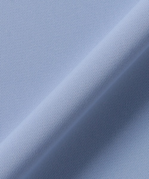 TOKYO SHIRTS(トウキョウシャツ)の「接触冷感 シルキーサテン フレア袖 ブラウス(シャツ/ブラウス・レディース・ブラウン/ブルー・L/M)」の12枚目の写真