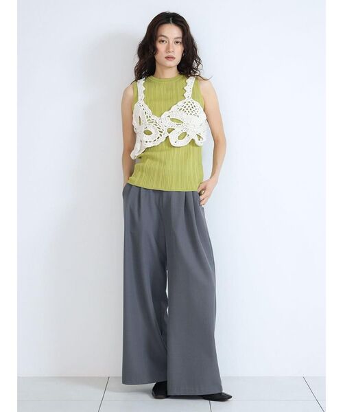 FIKA.（フィーカ）の「Flower crochet knit Bustier（その他トップス・レディース・オフホワイト/ブラック・MEDIUM）」の10枚目の写真