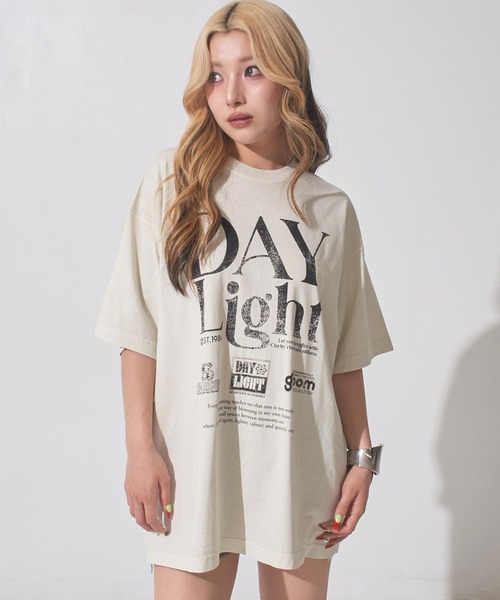 ANAP（アナップ）の「ピグメント加工ロゴプリントオーバーサイズTシャツ（Tシャツ/カットソー・レディース・ダークグレー/オフホワイト/ベージュ系その他・F）」の3枚目の写真