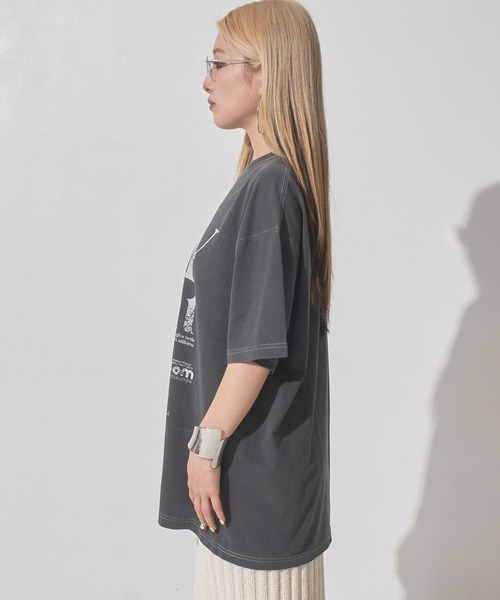 ANAP（アナップ）の「ピグメント加工ロゴプリントオーバーサイズTシャツ（Tシャツ/カットソー・レディース・ダークグレー/オフホワイト/ベージュ系その他・F）」の12枚目の写真