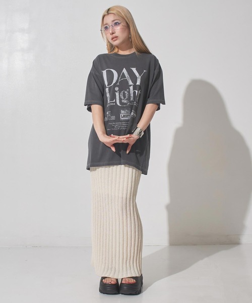 ANAP（アナップ）の「ピグメント加工ロゴプリントオーバーサイズTシャツ（Tシャツ/カットソー・レディース・ダークグレー/オフホワイト/ベージュ系その他・F）」の16枚目の写真