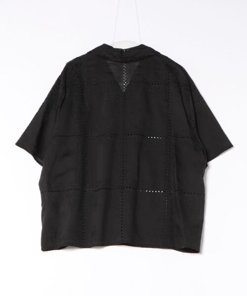 CLANE（クラネ）の「CLANE/クラネ/EMBROIDERY LACE BOX SHIRTS（シャツ/ブラウス・レディース・ブラック/ホワイト・1）」の3枚目の写真