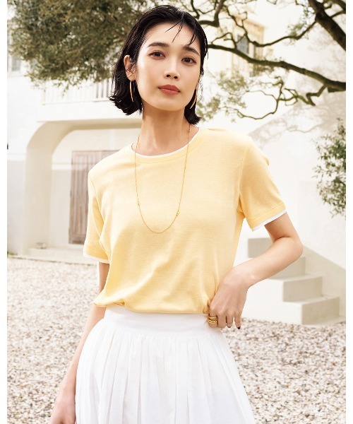 DoCLASSE( ドゥクラッセ)の「コットンガーゼ・配色クルーネック/半袖(Tシャツ/カットソー・レディース・パープル/レッド/ライトグリーン/イエロー/モカ/ブラック/ライトグレー/ダークネイビー・LL/3L/L/M/S)」の7枚目の写真
