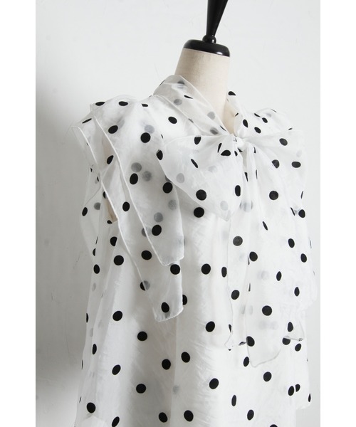tocco closet(トッコ クローゼット)の「【ZOZO限定】ボウタイドットシアーノースリーブブラウス(シャツ/ブラウス・レディース・ブラック/オフホワイト・M)」の15枚目の写真