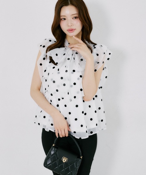 tocco closet(トッコ クローゼット)の「【ZOZO限定】ボウタイドットシアーノースリーブブラウス(シャツ/ブラウス・レディース・ブラック/オフホワイト・M)」の10枚目の写真