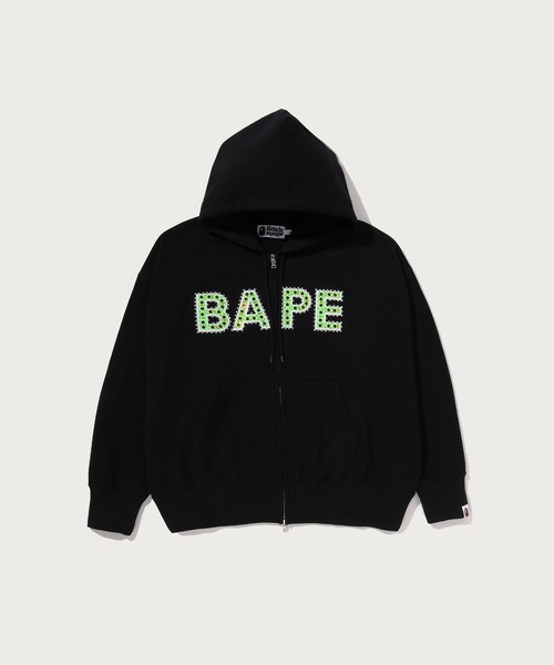 A BATHING APE（アベイシングエイプ）の「BAPE LOGO CRYSTAL STONES OVERSIZED ZIP HOODIE（パーカー・レディース・ブラック/ピンク・SMALL/MEDIUM）」の2枚目の写真