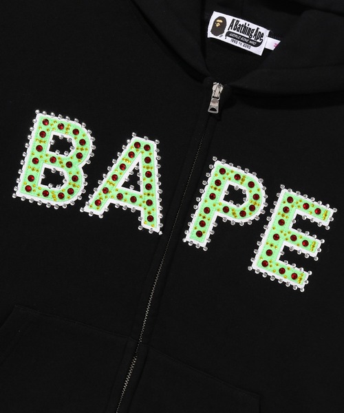 A BATHING APE（アベイシングエイプ）の「BAPE LOGO CRYSTAL STONES OVERSIZED ZIP HOODIE（パーカー・レディース・ブラック/ピンク・SMALL/MEDIUM）」の5枚目の写真