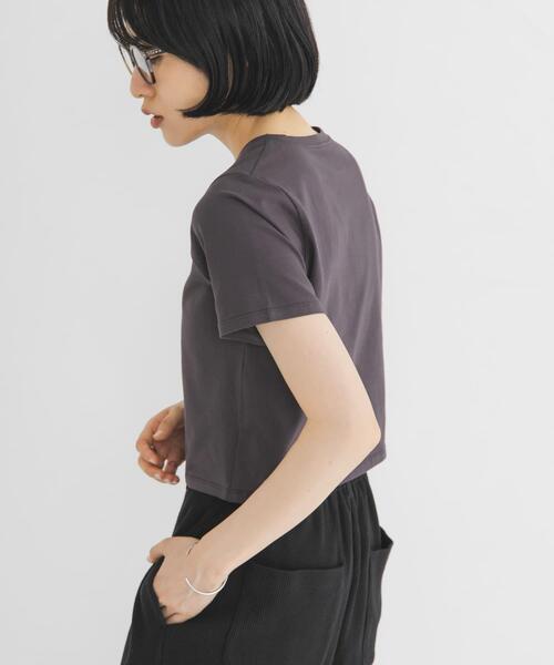 KBF（ケイビーエフ）の「BASICクロップドTEE（Tシャツ/カットソー・レディース・オフホワイト/ライトブルー/チャコールグレー・ONE）」の13枚目の写真
