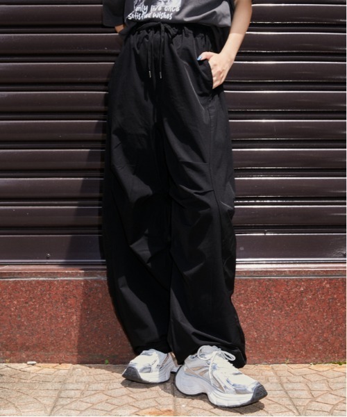 GORGE(ゴージ)の「《バレルタック》ワイドパンツ/モード×リラックス/春夏/全3色(その他パンツ・レディース・チャコール/パープル/ブラック・F)」の2枚目の写真