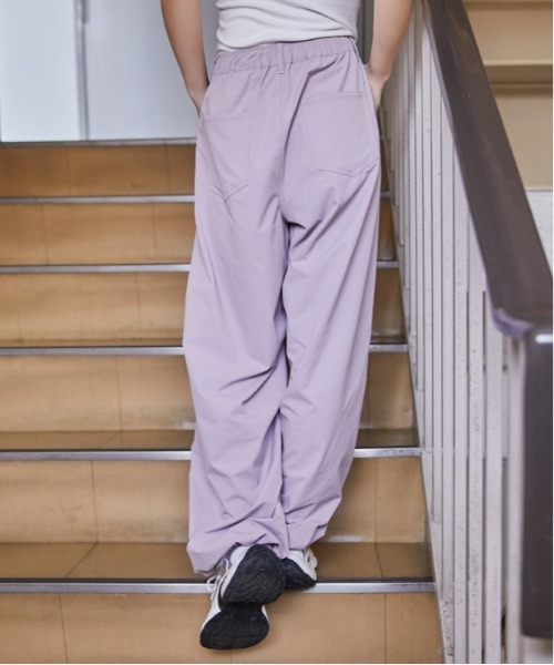 GORGE(ゴージ)の「《バレルタック》ワイドパンツ/モード×リラックス/春夏/全3色(その他パンツ・レディース・チャコール/パープル/ブラック・F)」の4枚目の写真
