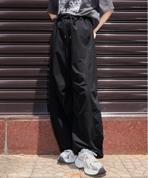 GORGE(ゴージ)の「《バレルタック》ワイドパンツ/モード×リラックス/春夏/全3色(その他パンツ・レディース・チャコール/パープル/ブラック・F)」の10枚目の写真