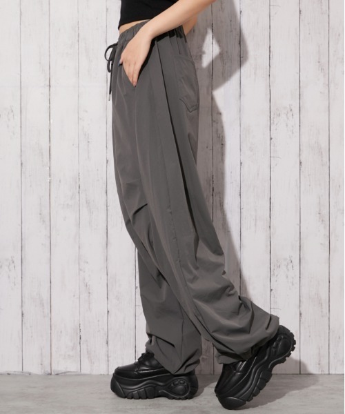 GORGE(ゴージ)の「《バレルタック》ワイドパンツ/モード×リラックス/春夏/全3色(その他パンツ・レディース・チャコール/パープル/ブラック・F)」の22枚目の写真
