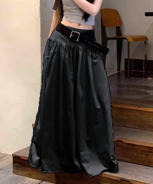 Vipoa(ヴィポア)の「Corset volume skirt(スカート・レディース・ブラック/ホワイト・LARGE/MEDIUM)」の7枚目の写真