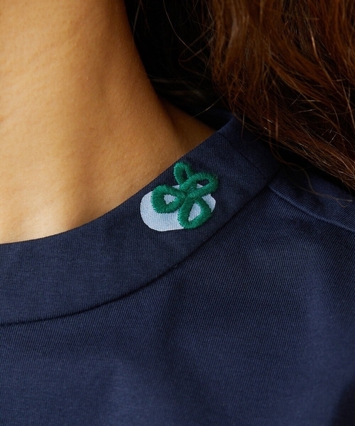 Jocomomola（ホコモモラ）の「【接触冷感】Amigo フラワー刺繍プリントカットソー（Tシャツ/カットソー・レディース・ネイビー/クリーム・40）」の19枚目の写真