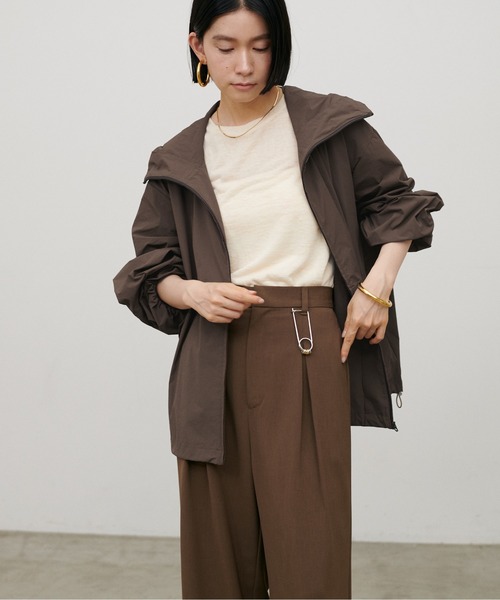 LARUTA(ラルータ)の「【LARUTA】【UV・接触冷感】フーディーラッシュガード(ラッシュガード・レディース・アイボリー/ダークブラウン/チャコールグレー・FREE)」の12枚目の写真