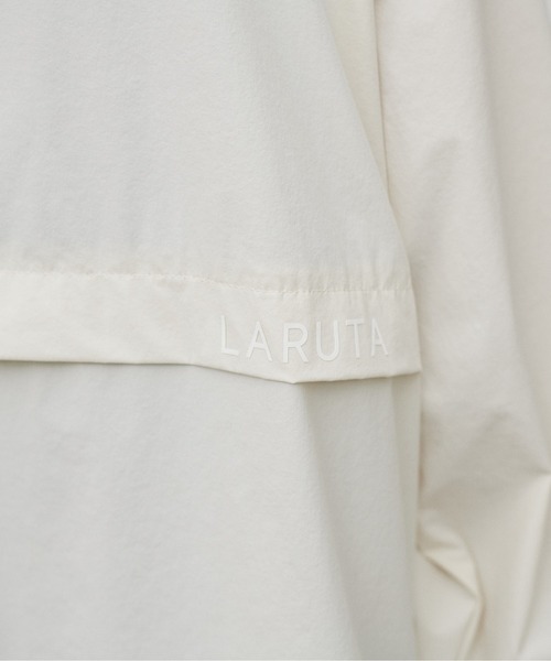 LARUTA(ラルータ)の「【LARUTA】【UV・接触冷感】フーディーラッシュガード(ラッシュガード・レディース・アイボリー/ダークブラウン/チャコールグレー・FREE)」の21枚目の写真