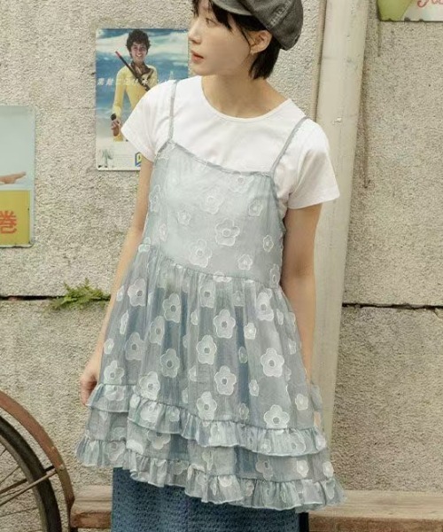 Sibra(シブラ)の「【シアー花柄ジャガード】フリルティアードキャミミニワンピース(ワンピース・レディース・ブルー/ブラック/ホワイト・M)」の15枚目の写真