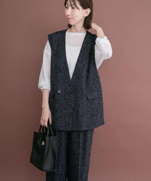 ITEMS URBANRESEARCH(アイテムズ アーバンリサーチ)の「メランジジレパンツセット(ダウンベスト・レディース・ベージュ/ネイビー・FREE)」の21枚目の写真