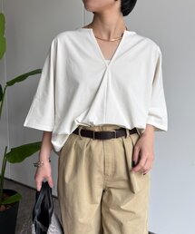 Vネック5分袖カットソー