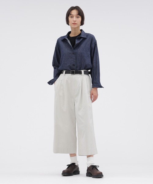 MHL.(エムエイチエル)の「COTTON LINEN DENIM(シャツ/ブラウス・レディース・インディゴブルー・2/1)」の2枚目の写真