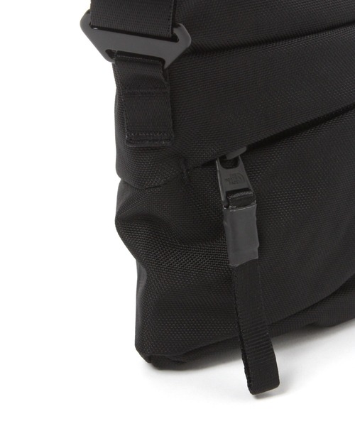 THE NORTH FACE(ザノースフェイス)の「【THE NORTH FACE(ザ・ノース・フェイス)】ピレネー ショルダーバッグ S(ショルダーバッグ・レディース・ブラック/ライトグレー・FREE)」の9枚目の写真