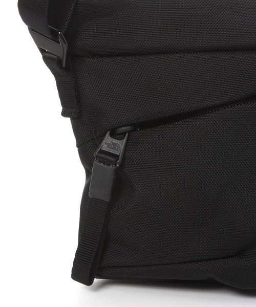 THE NORTH FACE(ザノースフェイス)の「【THE NORTH FACE(ザ・ノース・フェイス)】ピレネー ショルダーバッグ S(ショルダーバッグ・レディース・ブラック/ライトグレー・FREE)」の10枚目の写真