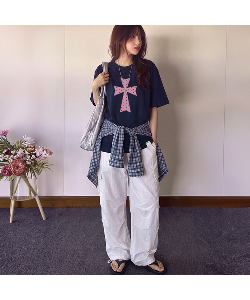 GRAVER（グレーバー）の「[ユニセックス]ドットクロス2 半袖Tシャツ_3カラー（Tシャツ/カットソー・レディース・ネイビー/ライトグレー/ホワイト・LARGE/SMALL/MEDIUM）」の3枚目の写真