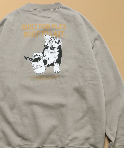 KELTY(ケルティ)の「KELTY/ケルティ 限定展開 KELTY×FREAK'S STORE/ケルティ 別注 キャットロゴ バックプリント クルーネックスウェット(スウェット・メンズ・チャコールグレー/ネイビー/ライトグレー/ベージュ・SMALL/MEDIUM/LARGE)」の3枚目の写真