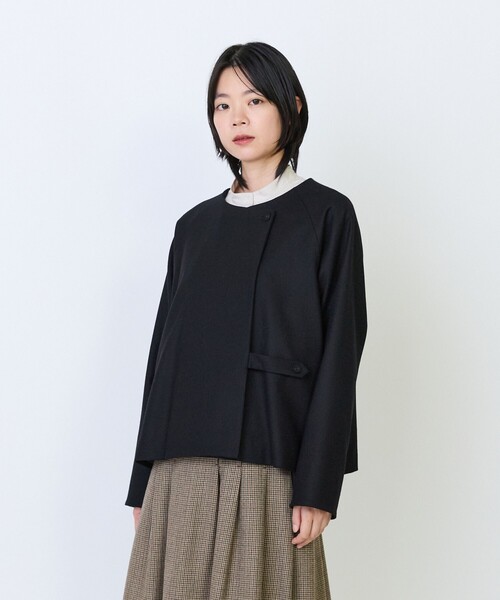 LOISIR(ロワズィール)の「ウールフラノベルテッドジャケット(ノーカラージャケット・レディース・ブラック/ブラウン・FREE)」の1枚目の写真