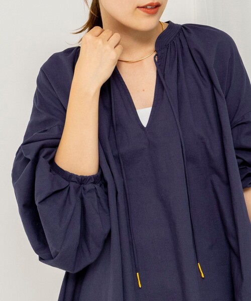 NOLLEY’S(ノーリーズ)の「ウォッシャブルオーバーブラウス(シャツ/ブラウス・レディース・ネイビー/ベージュ/サックスブルー・38)」の12枚目の写真