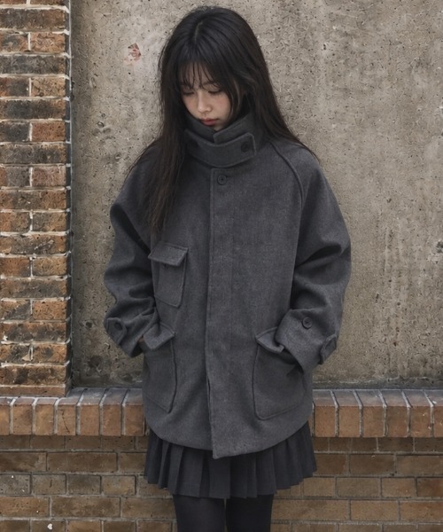 Aelina(エリナ)の「オープンカラーシングルブレストラグランスリーブオーバーサイズポケットメルトンコート(その他アウター・レディース・ブラック/チャコールグレー・FREE)」の8枚目の写真