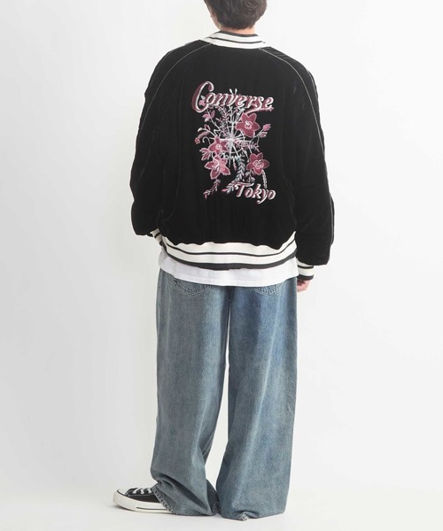 CONVERSE TOKYO（コンバーストウキョウ）の「VELOUR EMBROIDERY SOUVENIR JACKET（ブルゾン・レディース・ブラック/ブラウン/ブルー・FREE）」の22枚目の写真