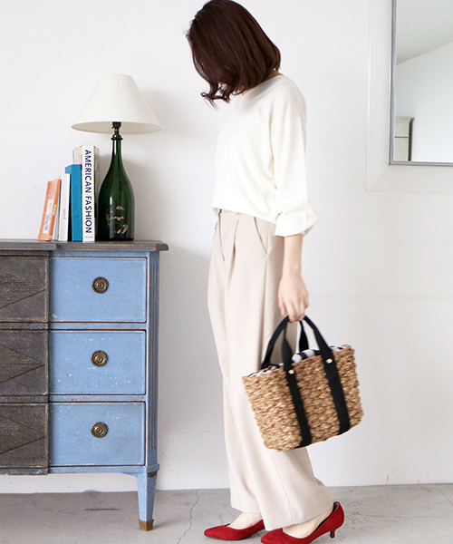 N.（N. Natural Beauty Basic）（エヌエヌナチュラルビューティーベーシック）の「コットンモダールⅢVネックニット（ニット/セーター・レディース・イエロー/パープル/ネイビー/ホワイト/グリーン・MEDIUM）」の7枚目の写真