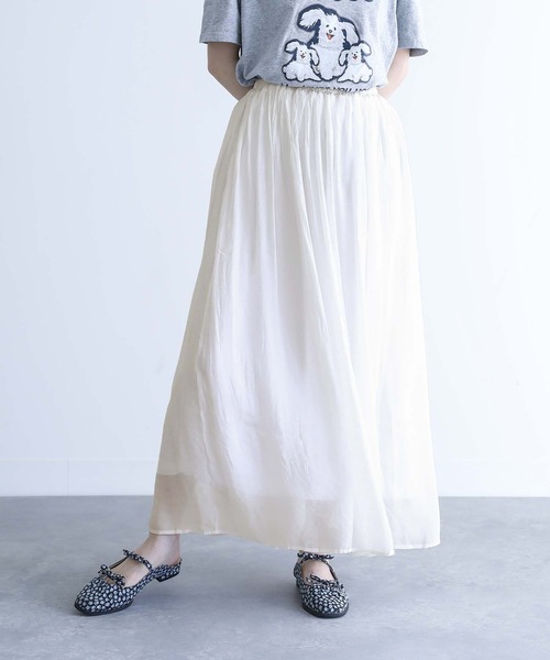osharewalker(オシャレウォーカー)の「『ふわさらロングスカート』(スカート・レディース・オフホワイト/ネイビー/イエロー/グレー/ブラック/カーキ/サックスブルー/ピンクベージュ/レッド/キナリ/グリーン/ブルー/ピンク系その他/ラベンダー/オレンジ・LONG/REGULAR)」の1枚目の写真